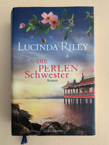 Buchcover die Perlenschwester von der Autorin Lucinda Riley